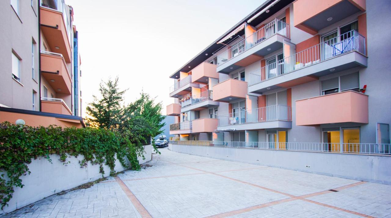 Apartment Luka Сплит Экстерьер фото
