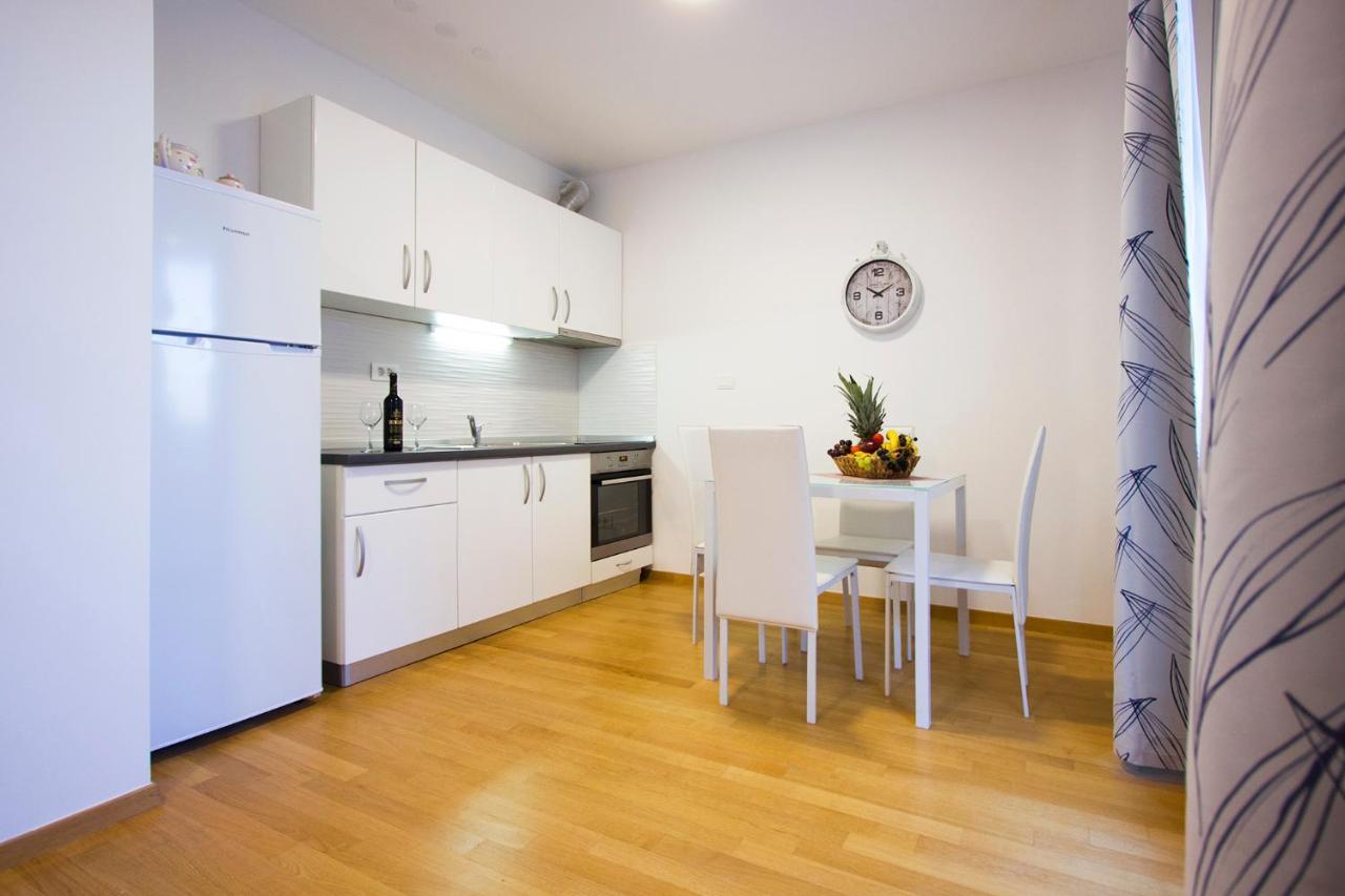 Apartment Luka Сплит Экстерьер фото