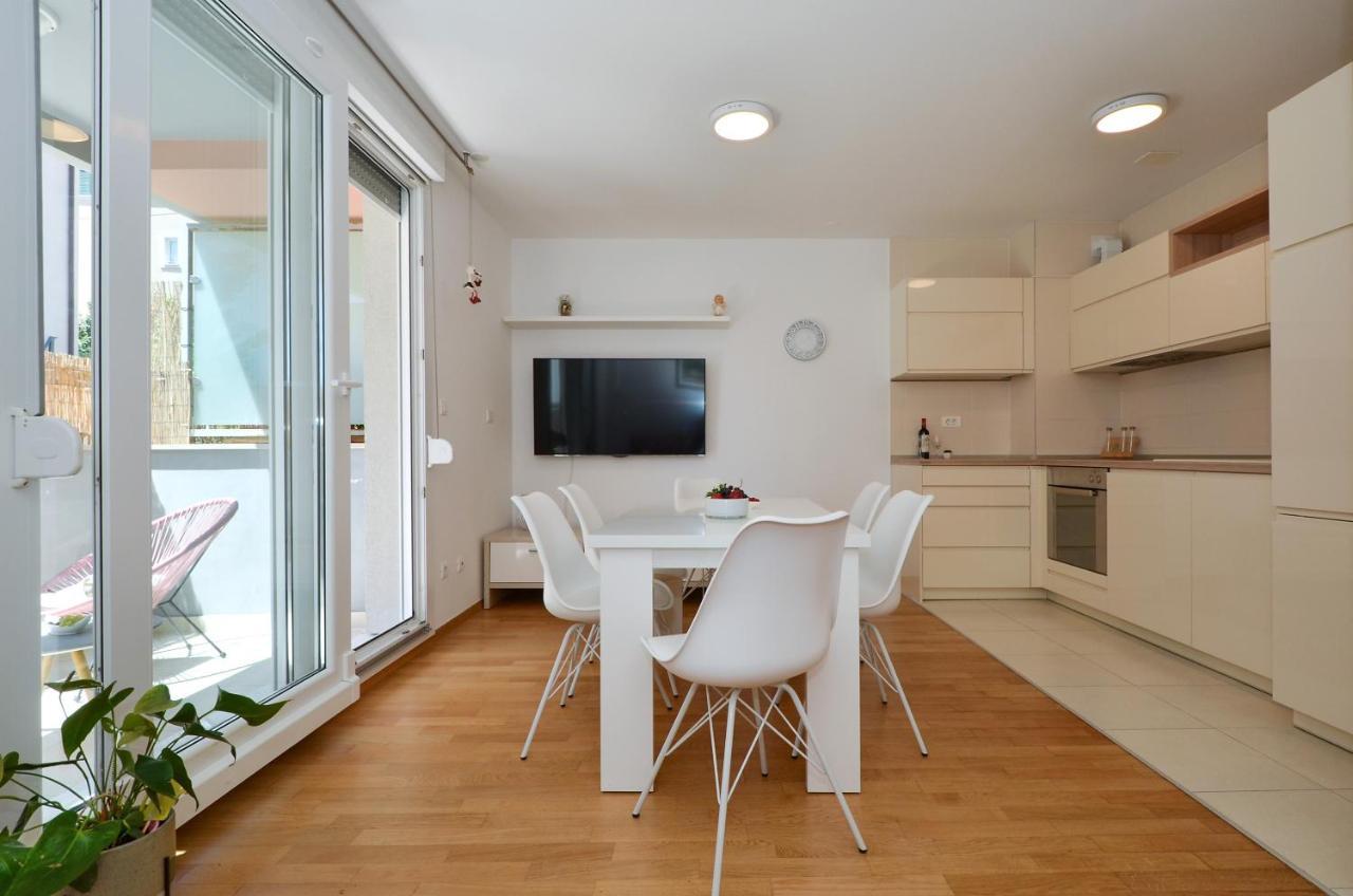 Apartment Luka Сплит Экстерьер фото